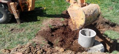 Обустройство канализации – копаем котлован